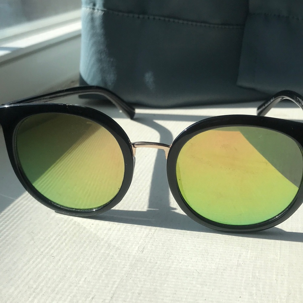 Black sunglasses